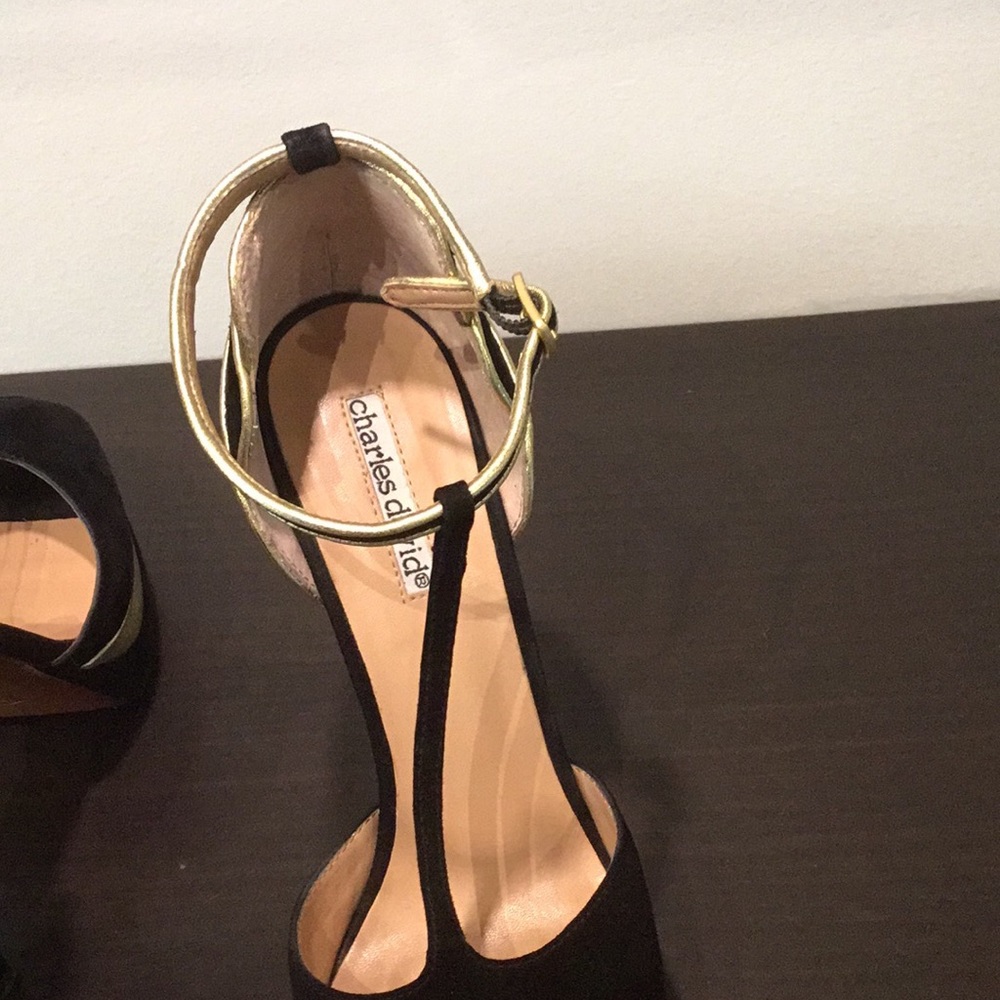Shoes - Picture 5 of 6